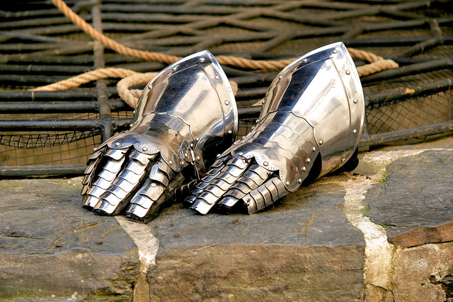 Full metal gauntlets - approximately what one traditionally needs to handle durian.